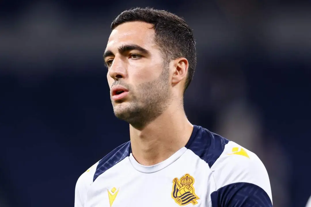 Mikel Merino condiciona los planes de la Real Sociedad