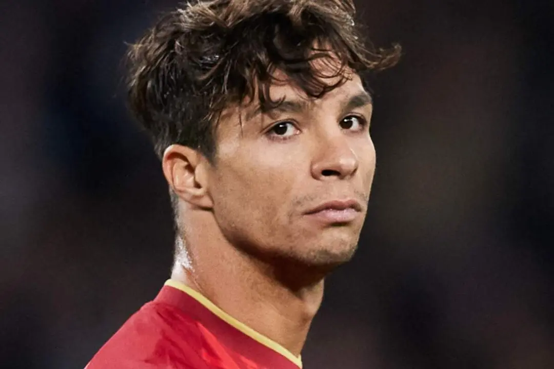 Oliver Torres lleva cinco temporadas en el Sevilla pero pudiera irse a la Serie A este mes