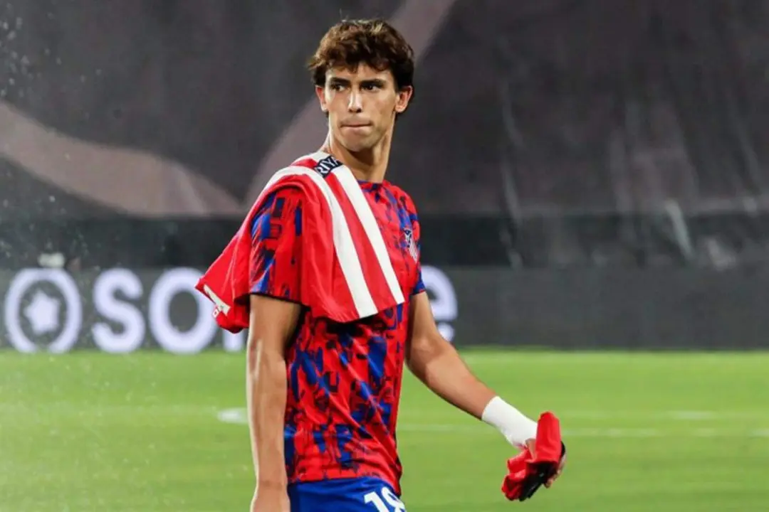 El Benfica aparece como alternativa por Joao