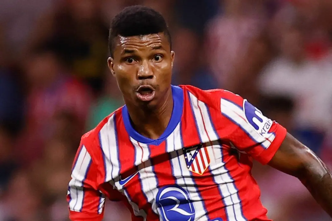 Reinildo vuelve a ganar importancia con Simeone