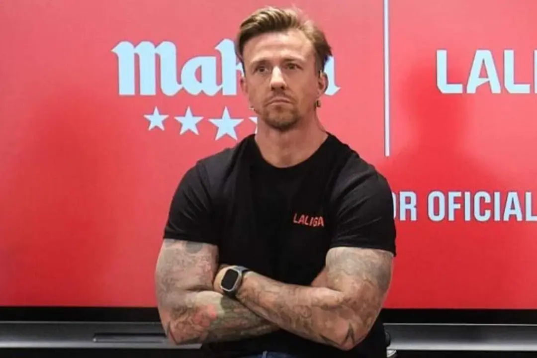Guti tiene que salir al paso de su salida de tono