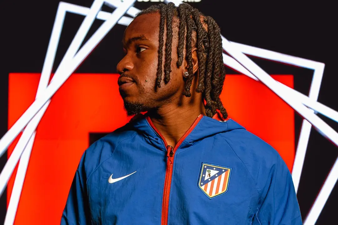 Lookman ya fue presentado | (Fuente @Atleti, Canva)