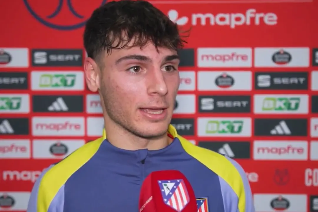 Rodrigo Mendoza debut&oacute; como rojiblanco (Fuente: @Atleti)