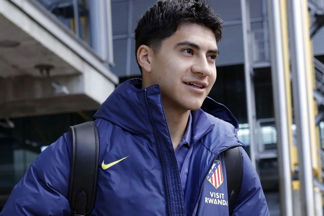 El mexicano debuto como rojiblanco (Fuente: @Atleti)