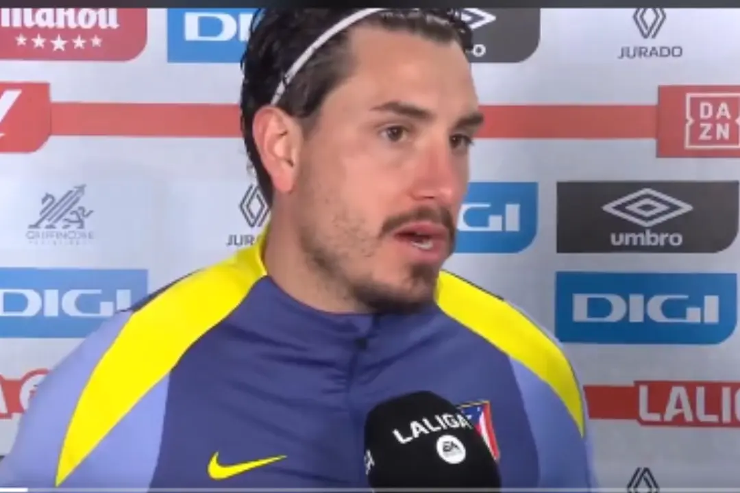 Gim&eacute;nez hace de capit&aacute;n tras la derrota. | Fuente: (@DAZN_ES)