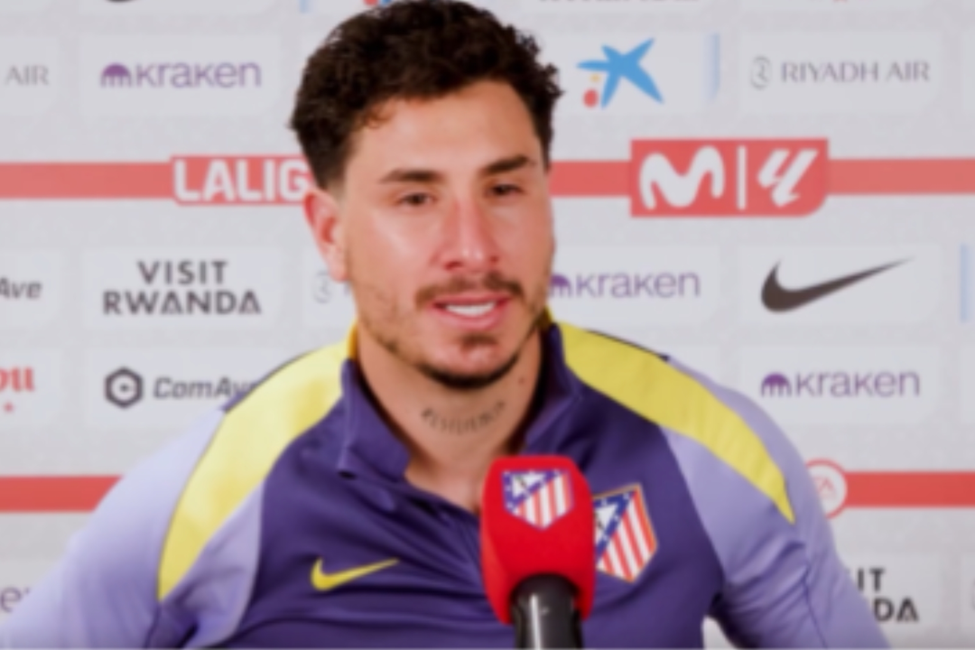 El charr&uacute;a, enfadado pese al triunfo. | Fuente: (@Atleti)