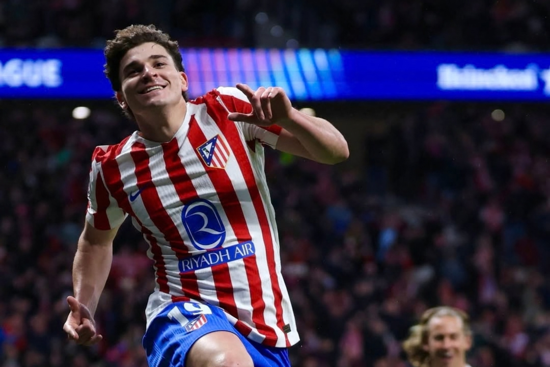 Juli&aacute;n celebrando un gol | Fuente: (@julianalvarez)