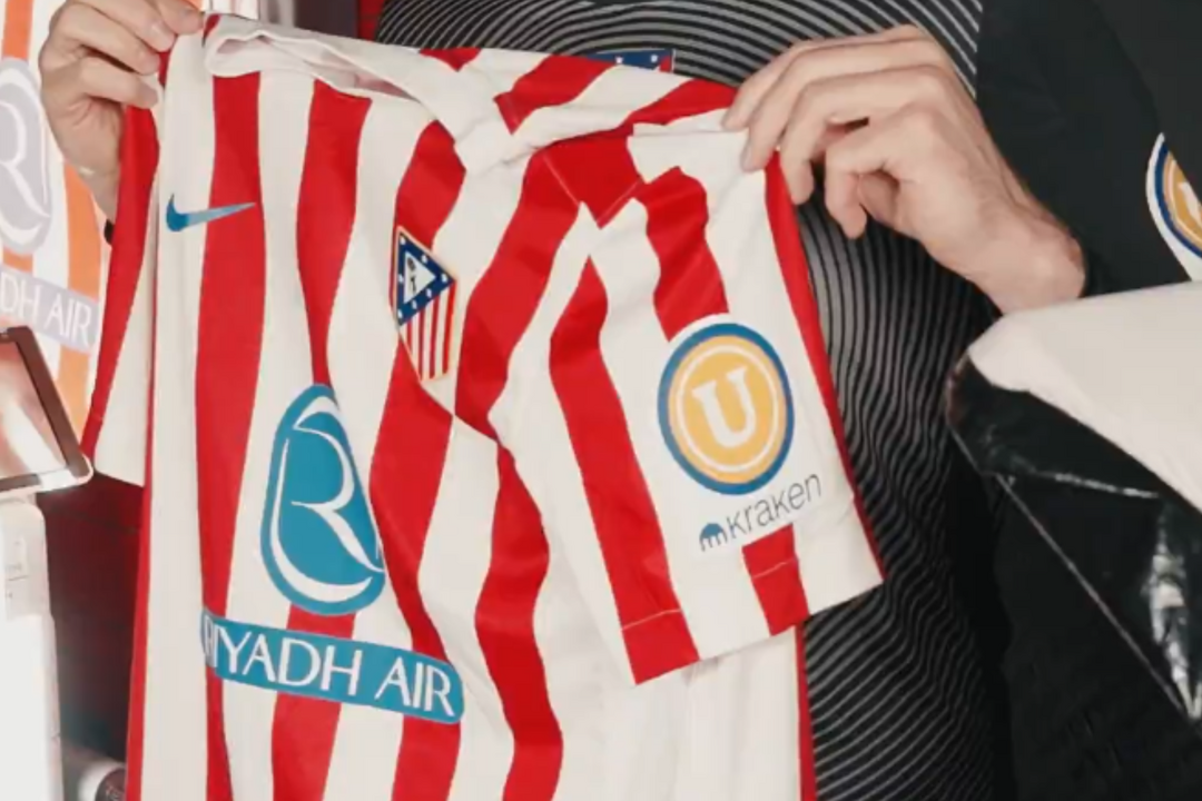 $USELESS tendr&aacute; presencia en la camiseta contra el FC Barcelona | Fuente @Atleti