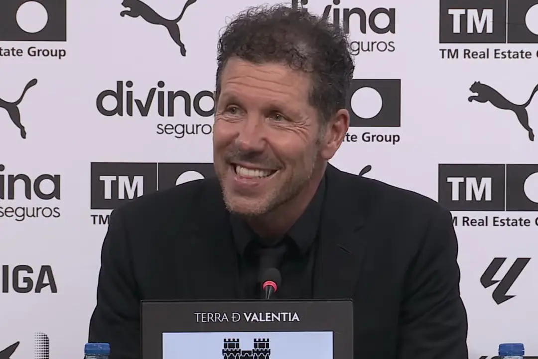 La sonrisa de Simeone: | Fuente: Youtube