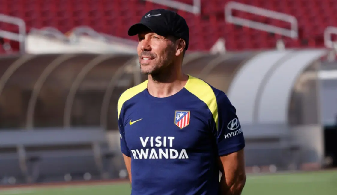 Simeone durante un entrenamiento | Fuente: (@Atleti)