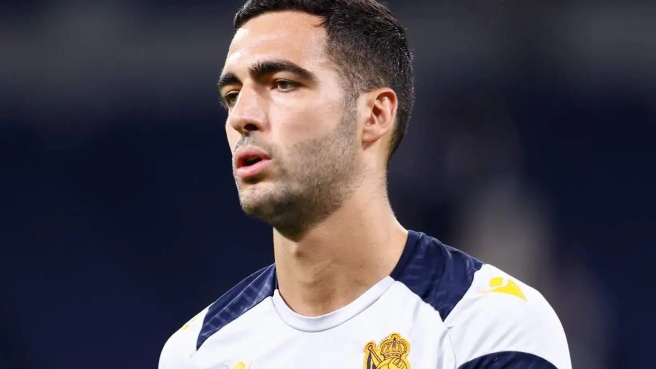Mikel Merino condiciona los planes de la Real Sociedad