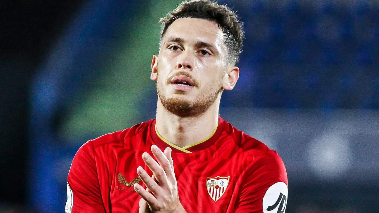 Ocampos se va y el Sevilla busca reemplazo