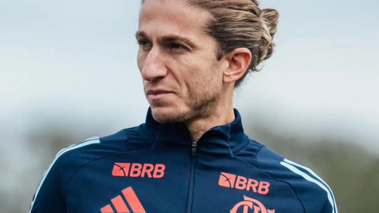 Filipe Luis ha dirigido ya su &uacute;ltimo partido con el Fla | Fuente IG FilipeLuis