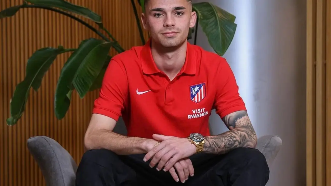 Jes&uacute;s Barrios renueva con el Atl&eacute;tico. | Fuente: (@Atleti)