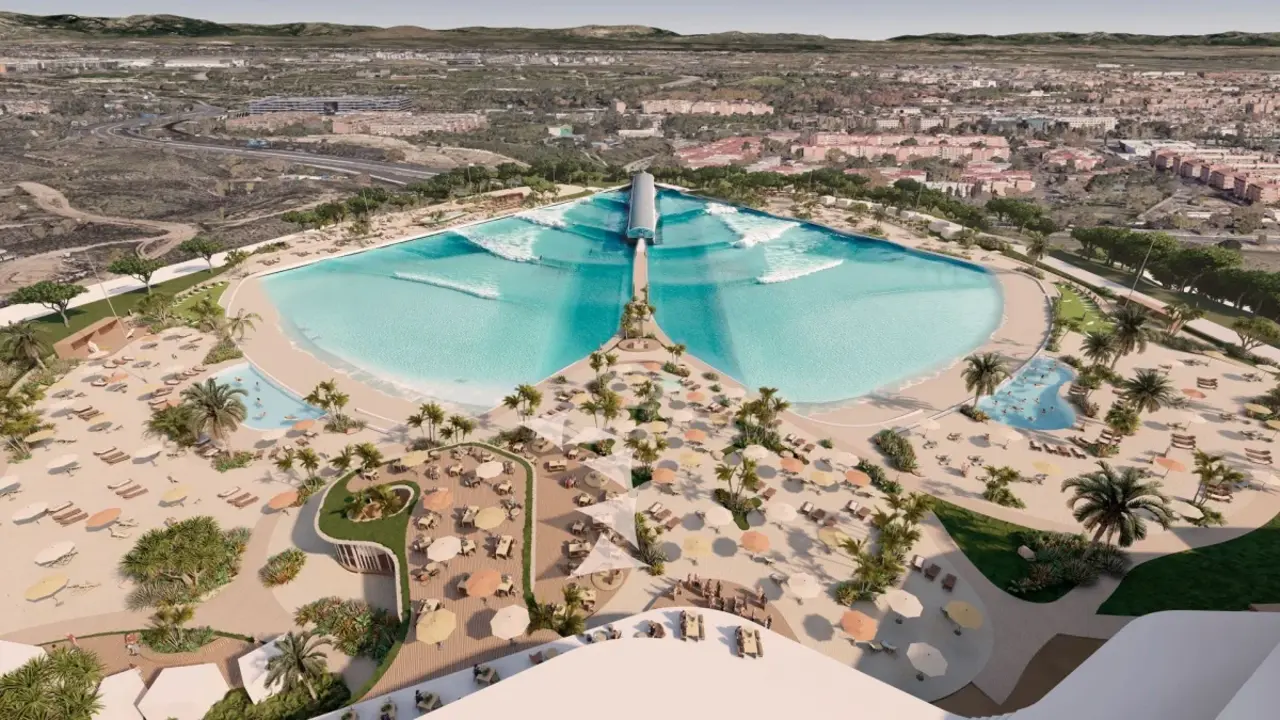 El Atl&eacute;tico de Madrid tendr&aacute; la laguna artificial con playa y surf m&aacute;s grande de Europa | Fuente: Forbes
