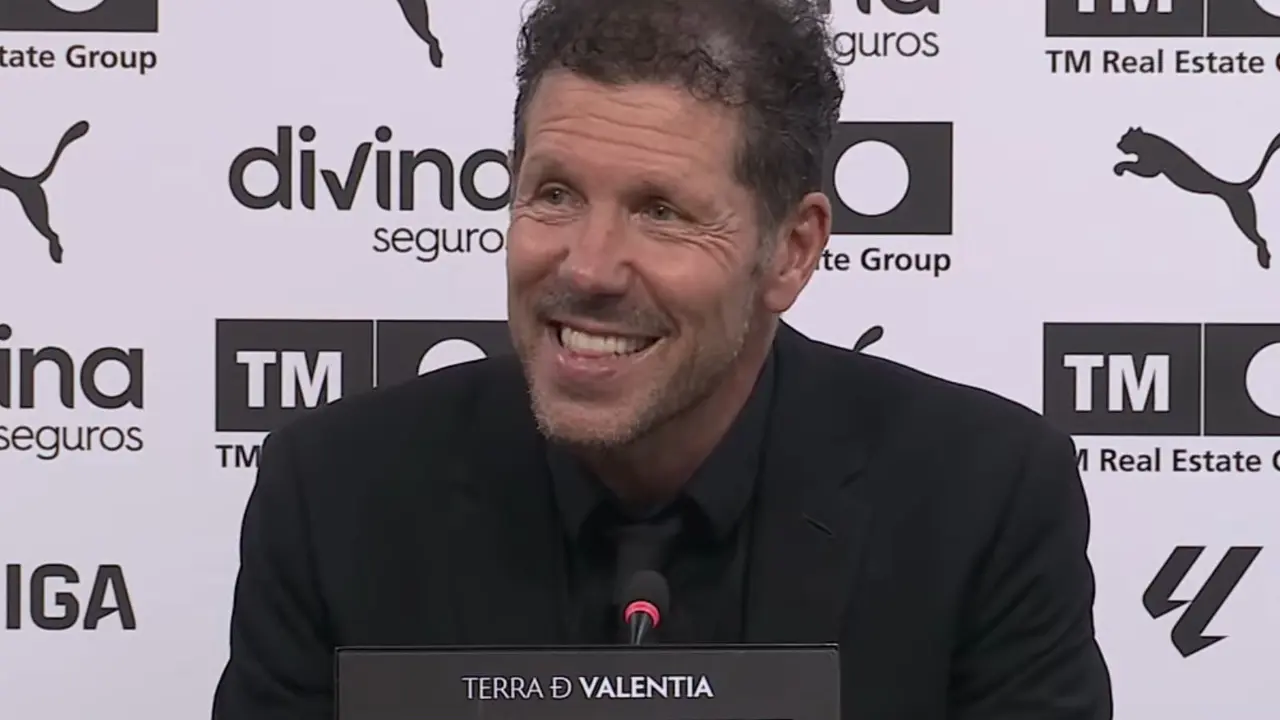 La sonrisa de Simeone: | Fuente: Youtube