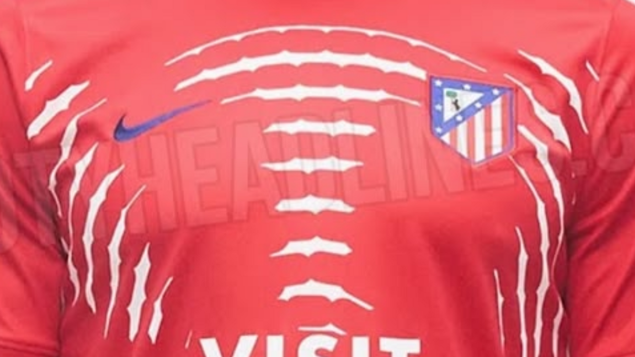 La pr&oacute;xima equipaci&oacute;n del Atl&eacute;tico | Fuente (@Footy Headlines y Canva)