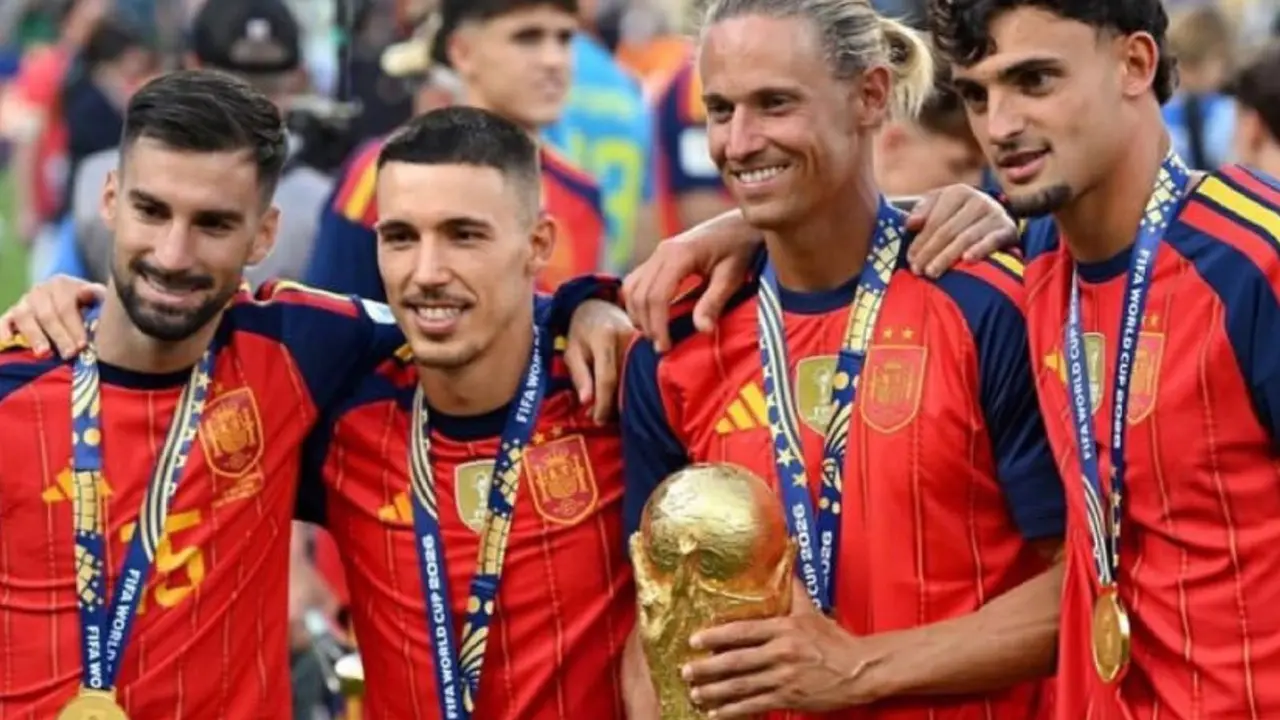 Los cuatro campeones del Atl&eacute;tico de Madrid | Fuente (@Atleti)