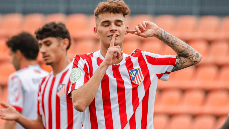Doblete de Jes&uacute;s Barrios para seguir so&ntilde;ando con el ascenso | Fuente (Sergio Gonz&aacute;lez, estoesatleti.es)