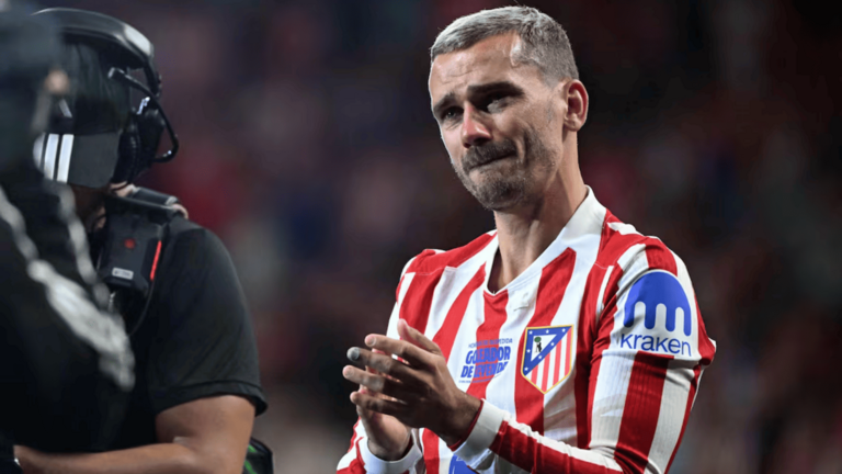 La emoci&oacute;n de Griezmann en su despedida | Fuente (@Atleti)