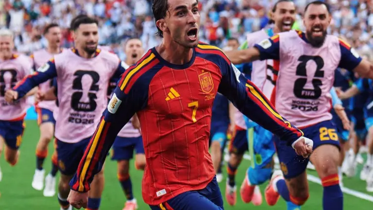 Ferr&aacute;n celebrando el gol de la victoria | Fuente (@SEFutbol)