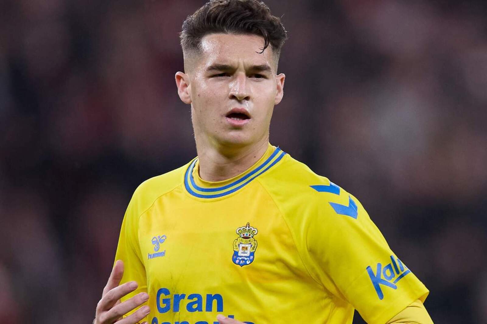 Mika Mármol defendiendo la camiseta de Las Palmas