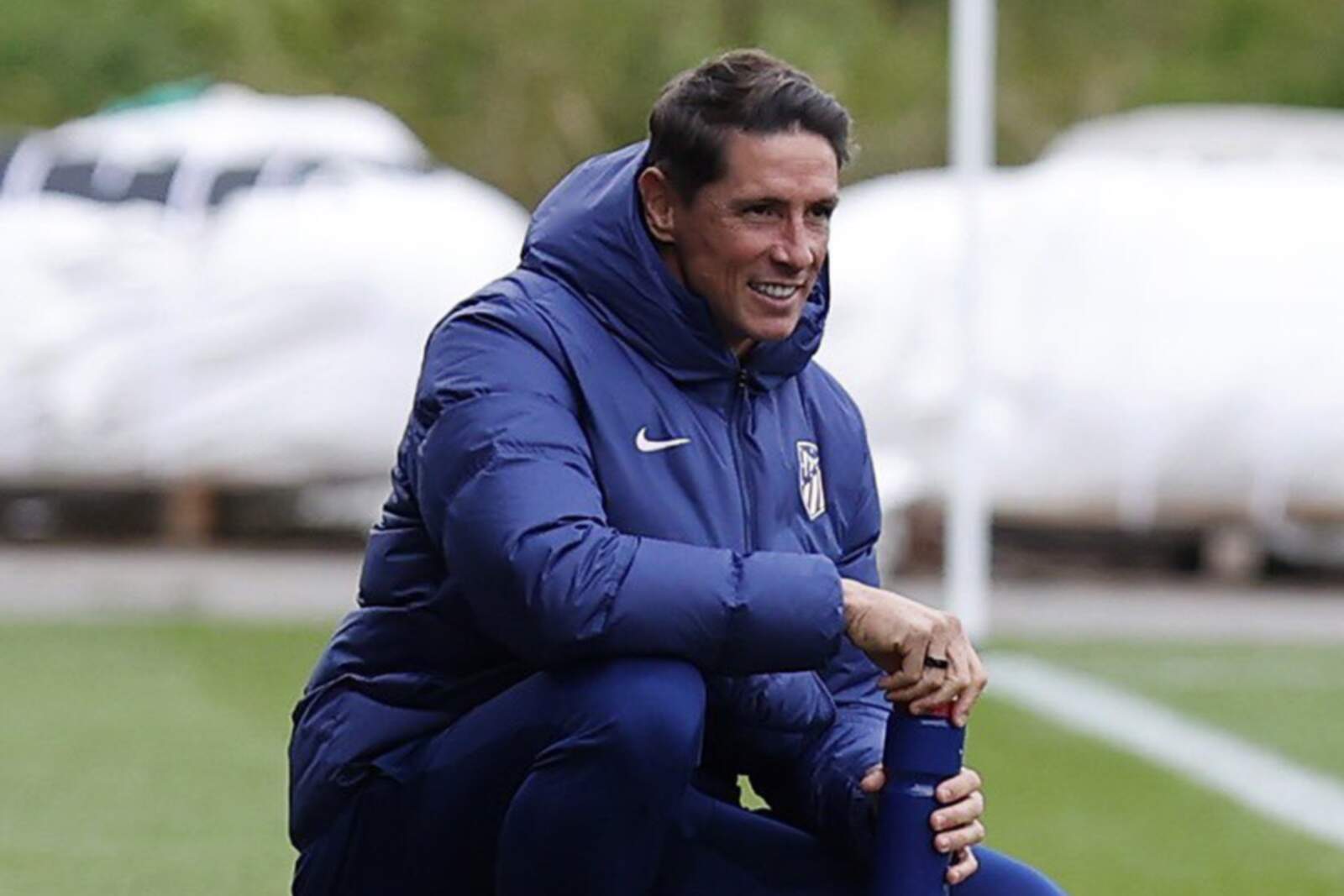 Fernando Torres dirigiendo un partido del Atl?tico