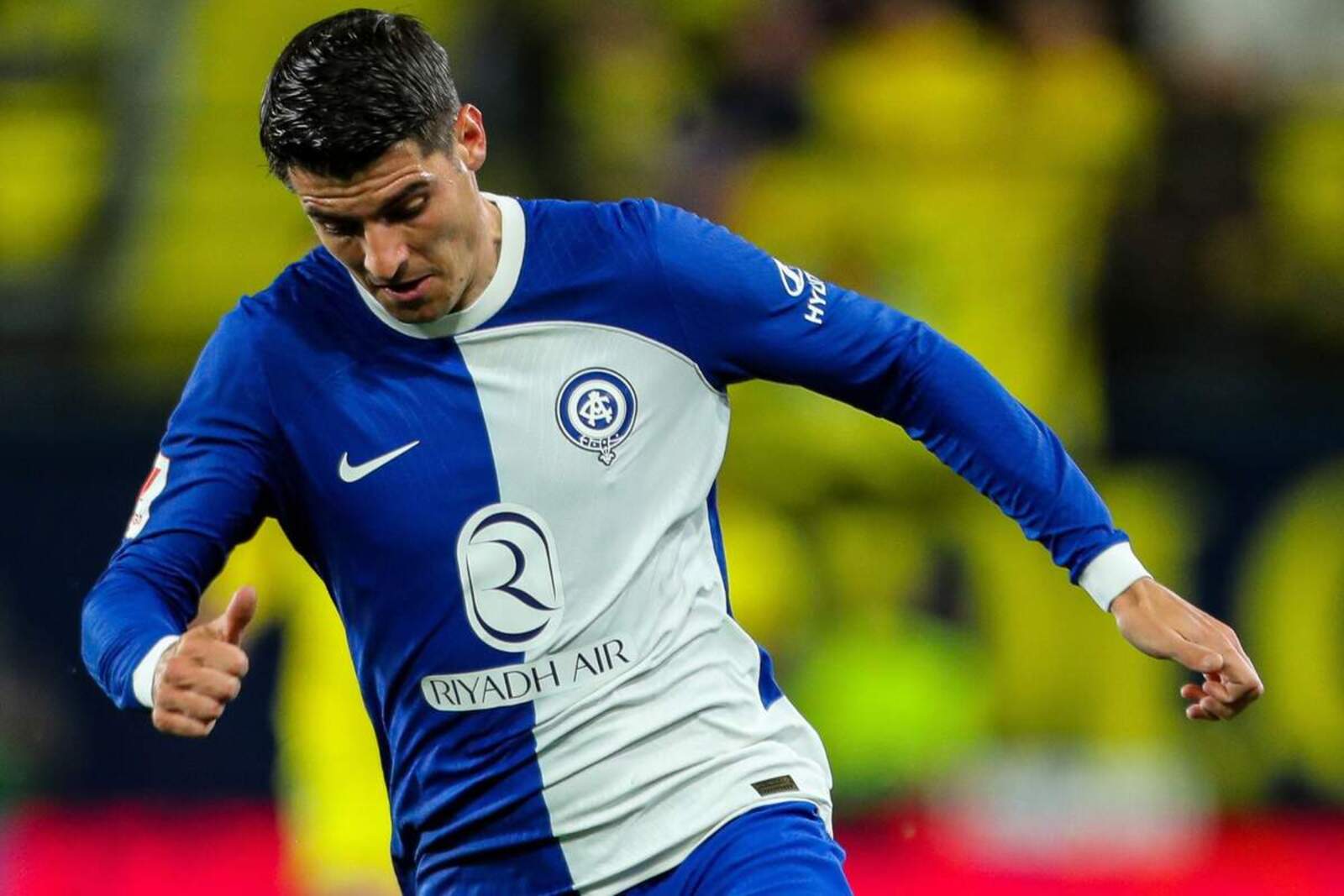 Álvaro Morata vistiendo la camiseta del 120 aniversario