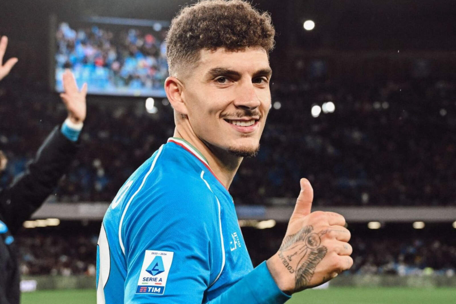 Giovanni Di Lorenzo con el Napolés en un partido