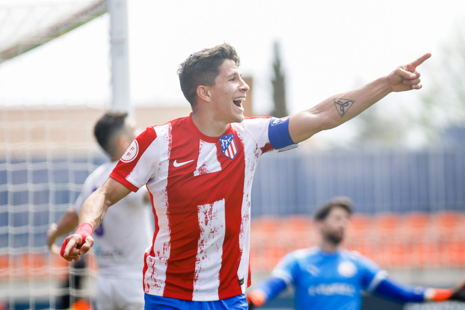 Giuliano Simeone con el filial rojiblanco | Fuente (@AtletiAcademia)
