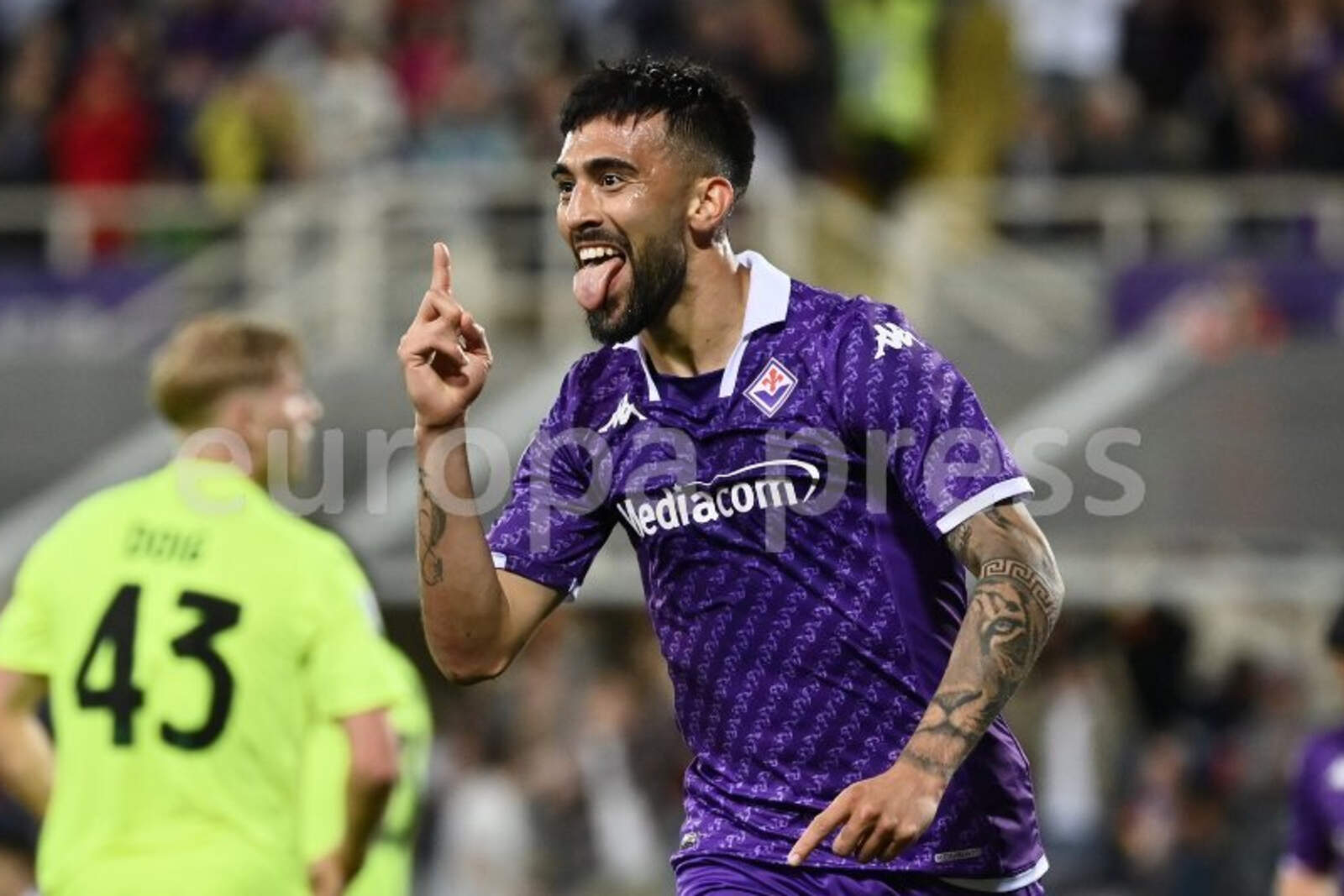 Nicolás González podría quedarse en la Fiorentina
