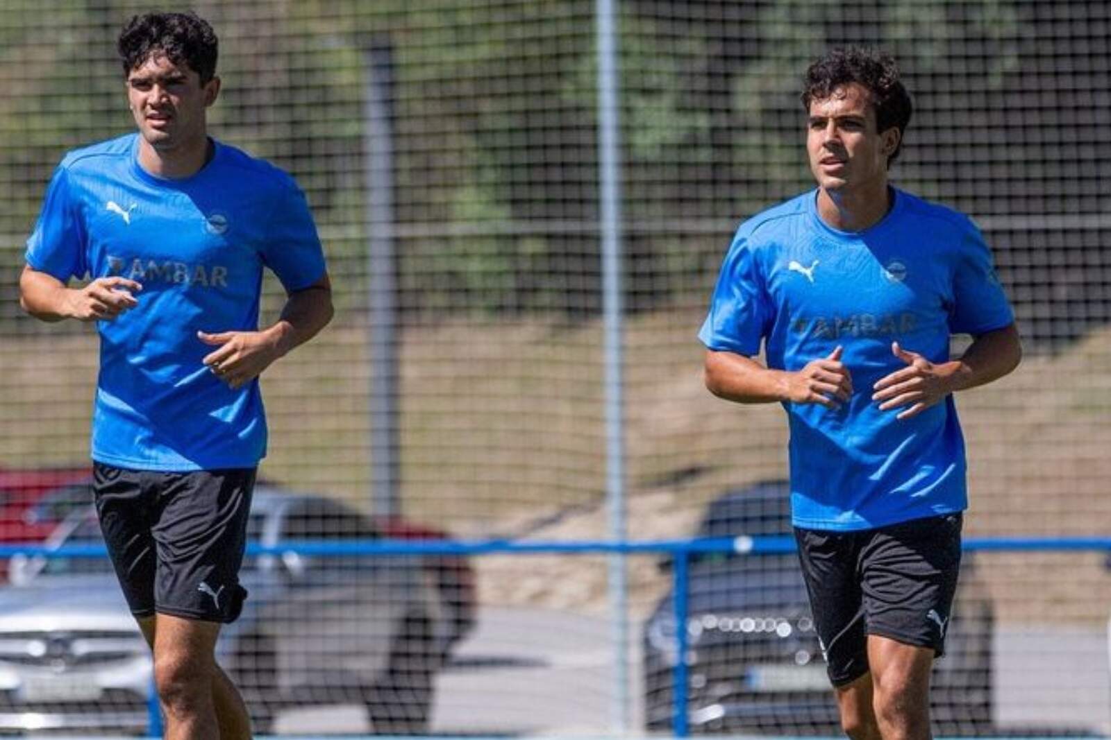 El Deportivo Alavés entrenando