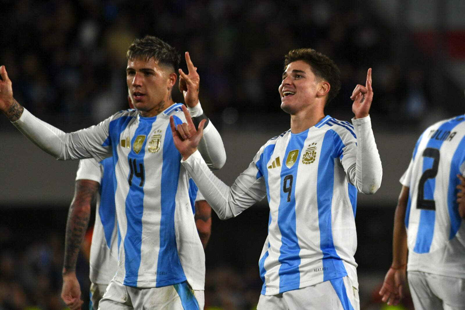 Julián Álvarez volvió a ver puerta