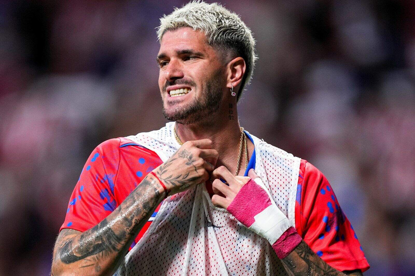 Rodrigo de Paul durante un calentamiento