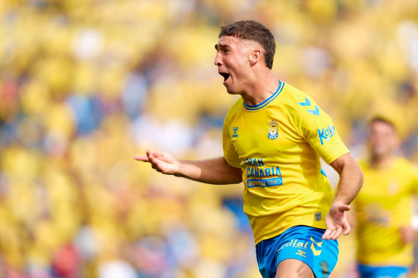 Herzog celebrando un gol
