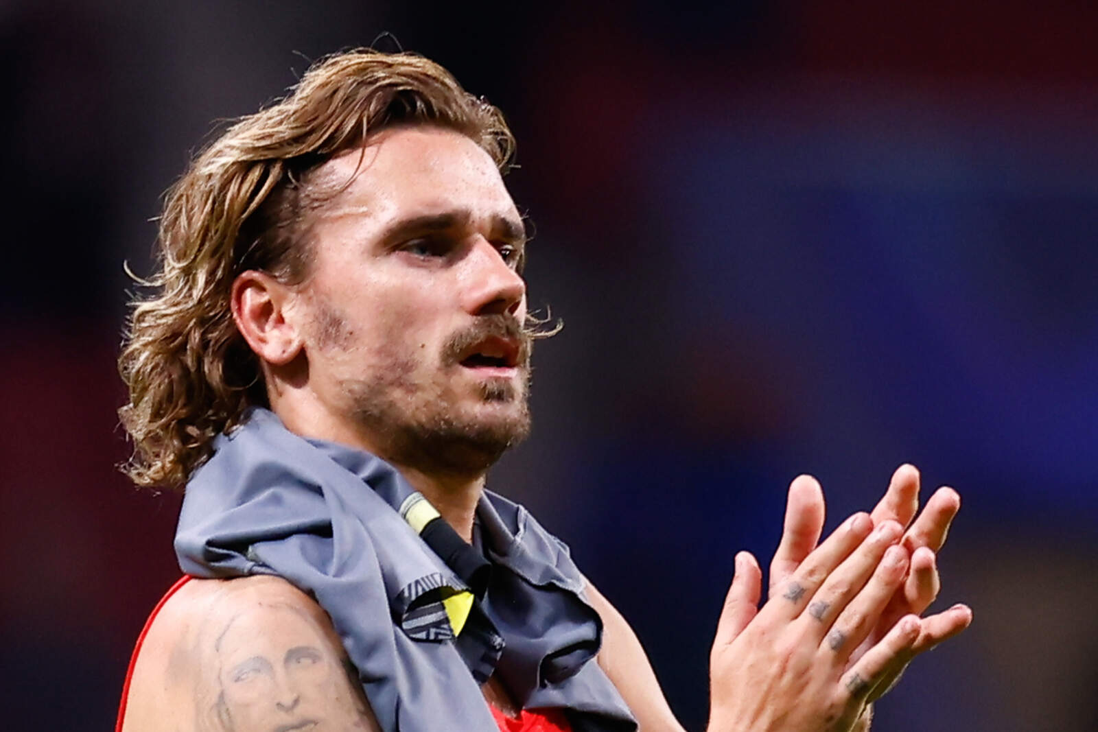 Antoine Griezmann agradeciendo el apoyo a su afici?n
