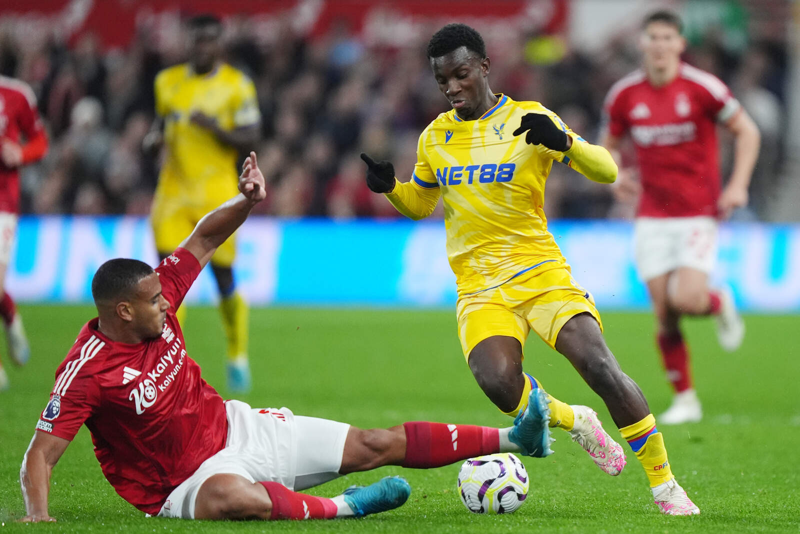 El brasileño podría reforzar a los "reds" | Fuente: (Nottingham Forest)