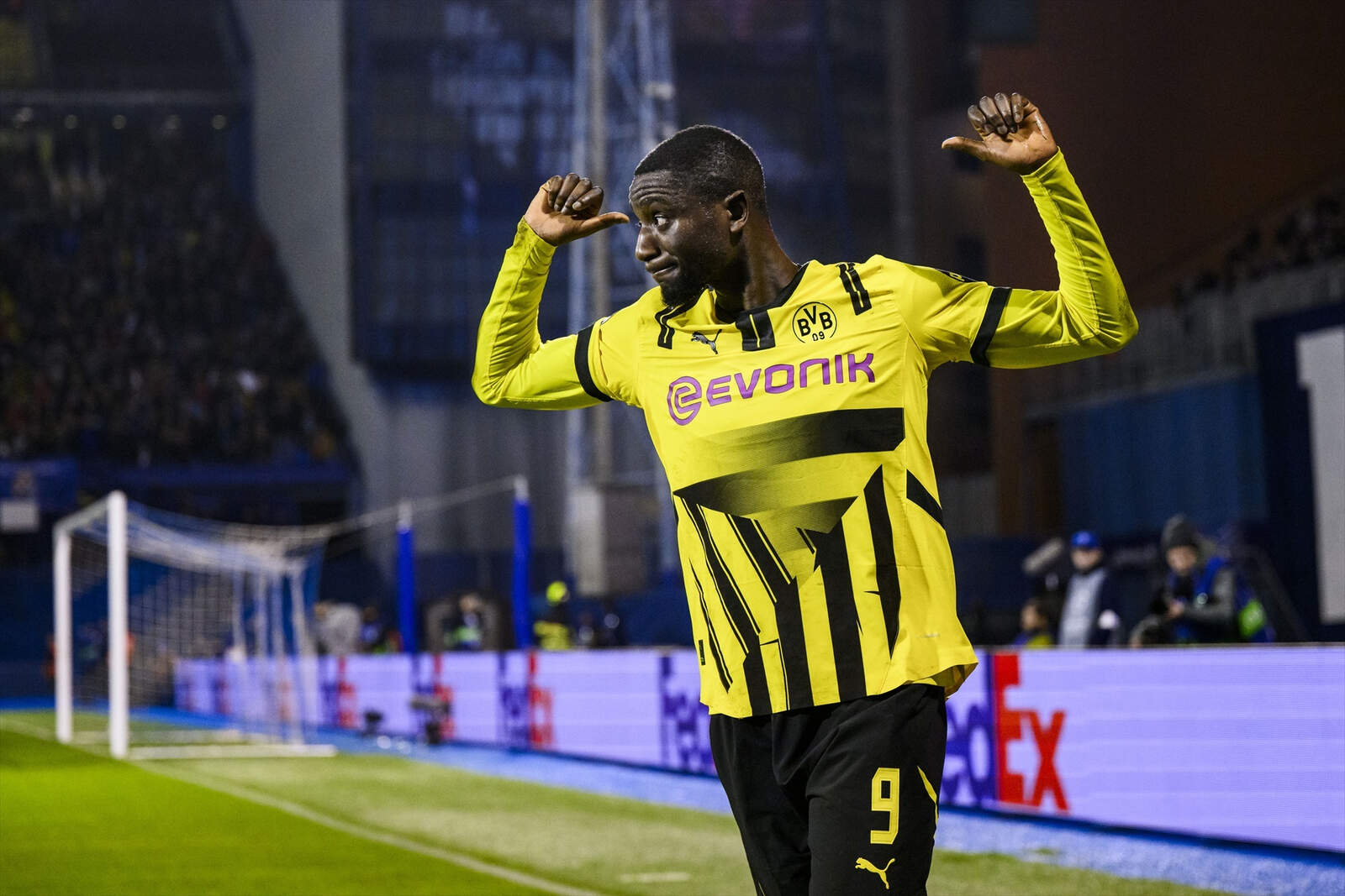 Serhou Guirassy anota su sexto gol en la Champions