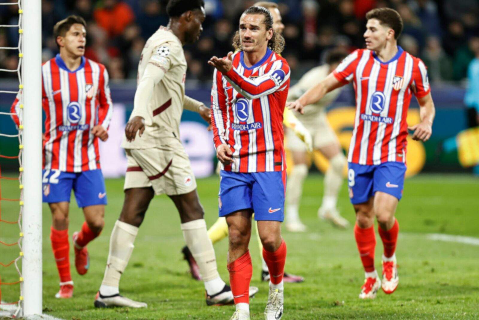 Groezmann en un partido con el Atleti