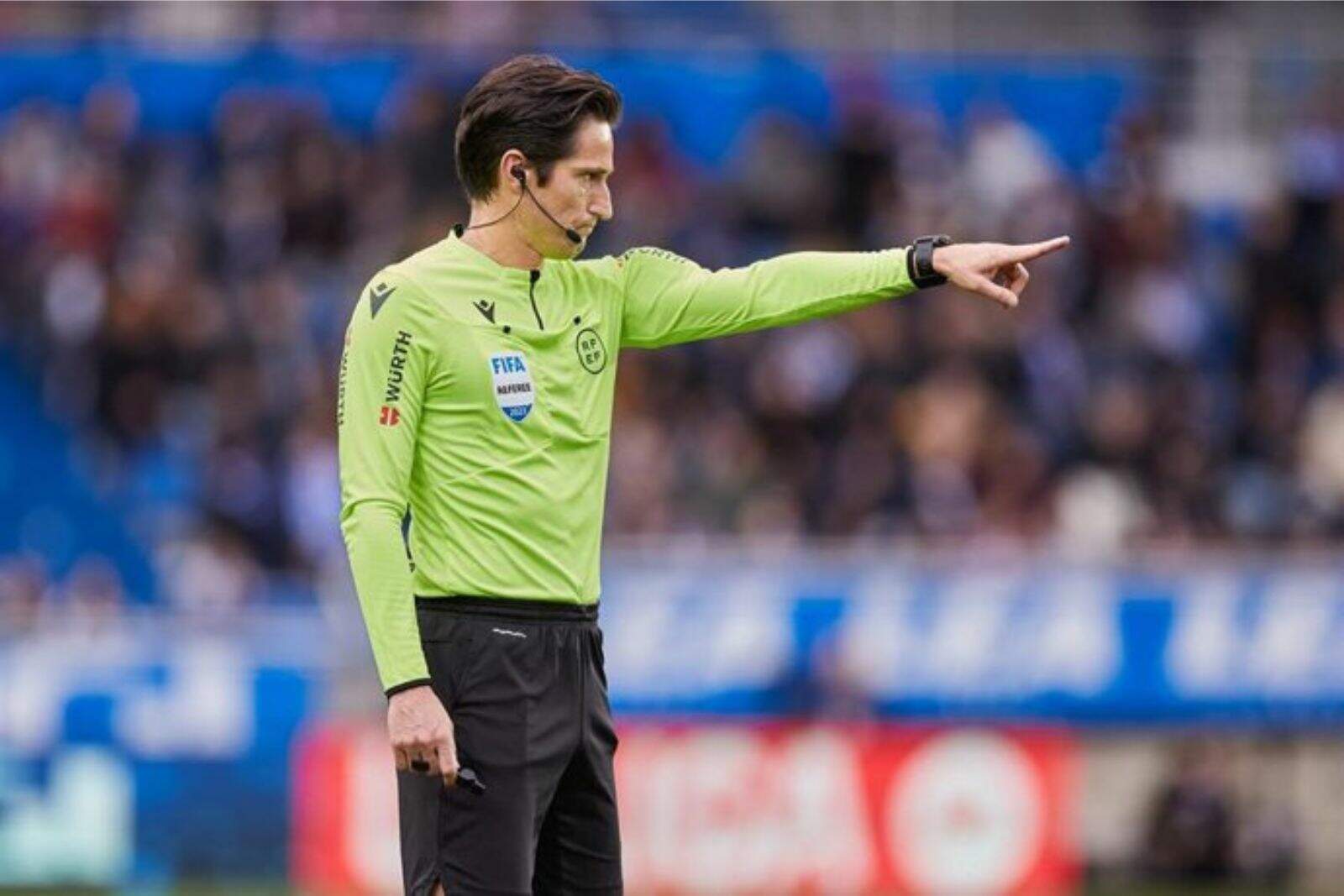 Munuera Montero fue en contra del Atlético  | Fuente: (@deportivoalaves)