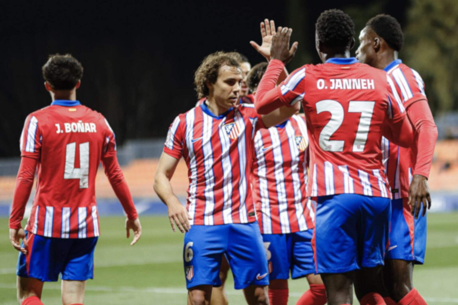 El festejo de los jugadores del filial rojiblanco