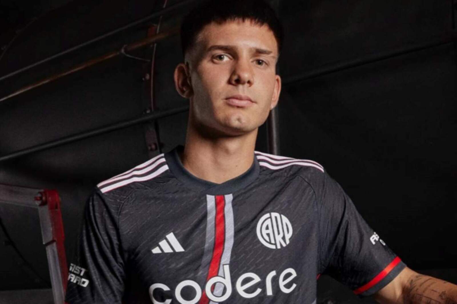 Franco Mastantuono recibe elogios de River Plate