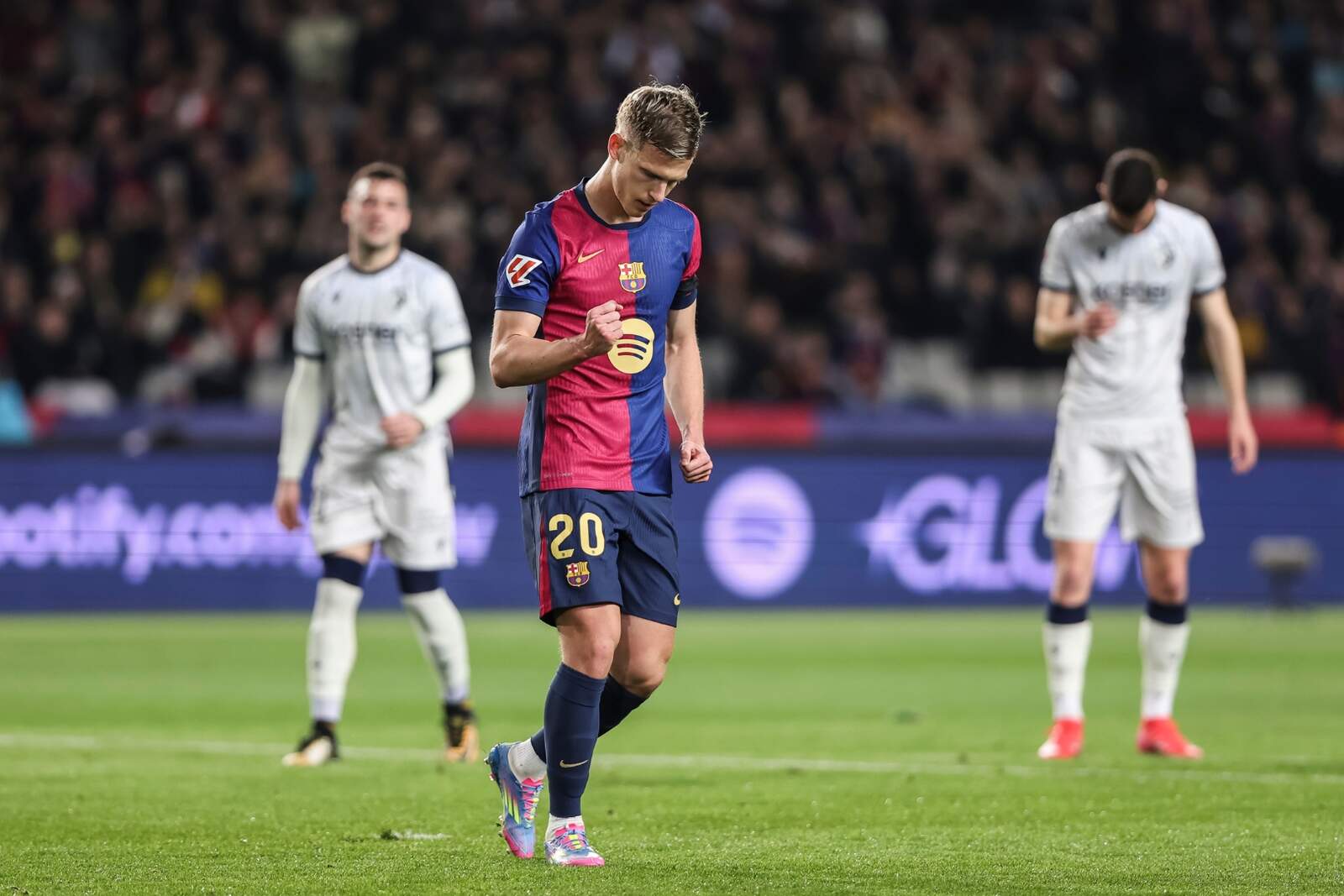Dani Olmo en un partido