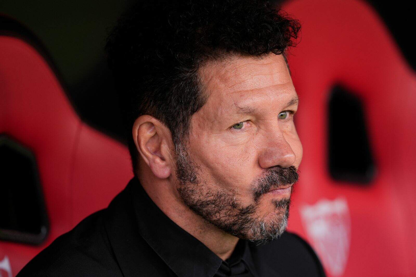 Simeone da minutos a los fichajes