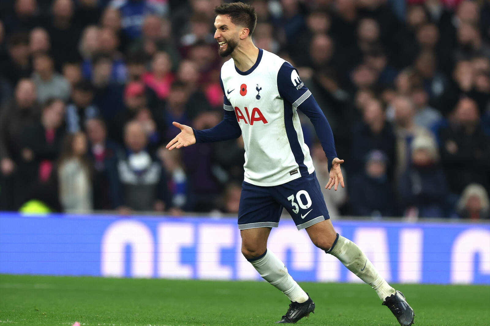 Rodrigo Bentancur medita salir de Inglaterra
