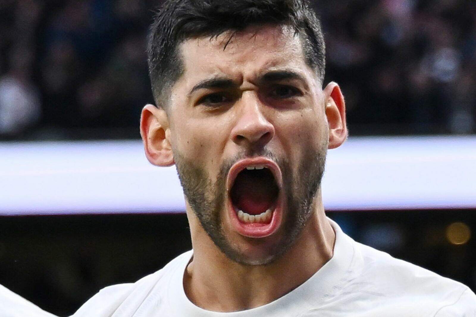 Cuti Romero renueva con el Tottenham