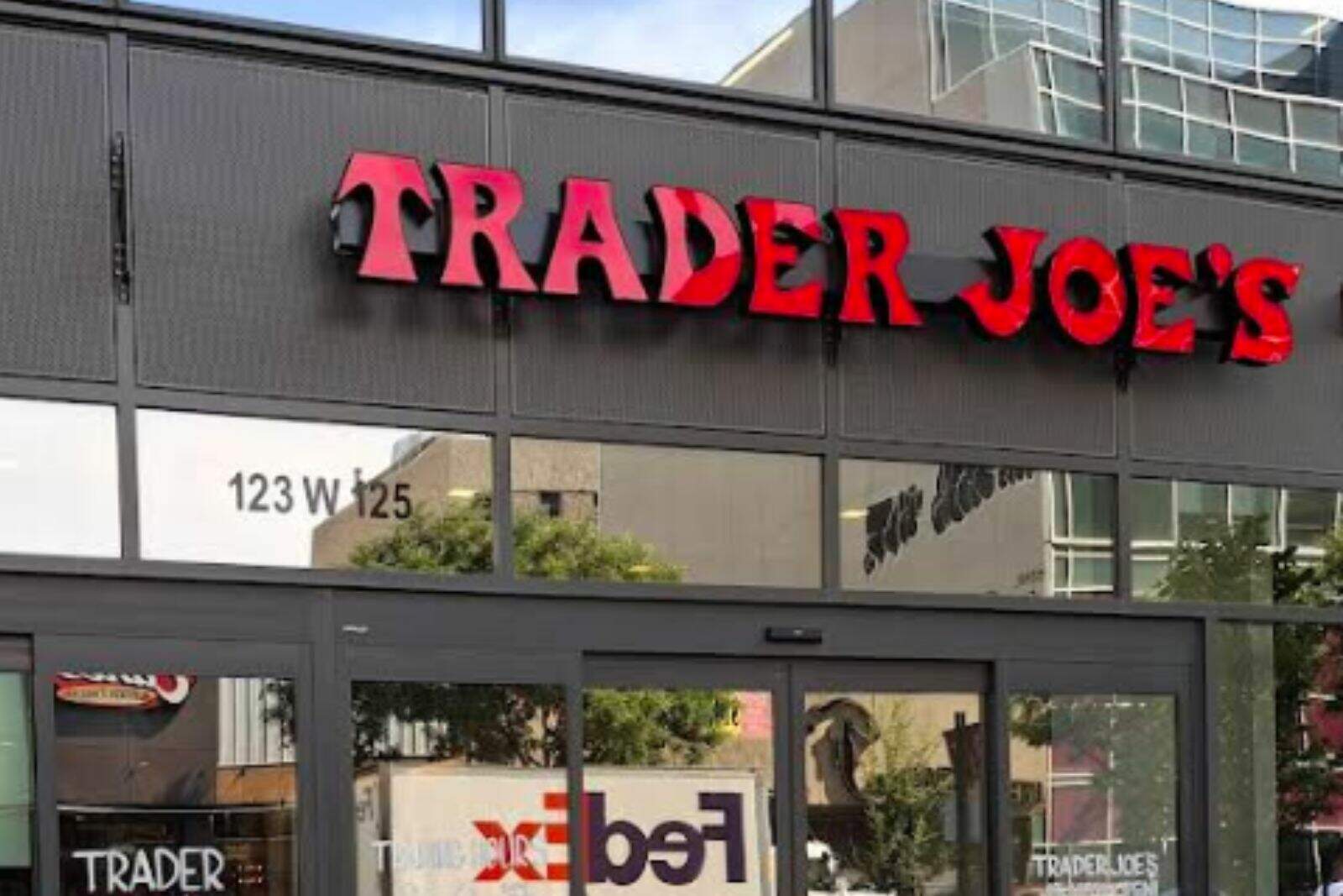 Trader Joe's ha lanzado varios productos aprovechando el verano