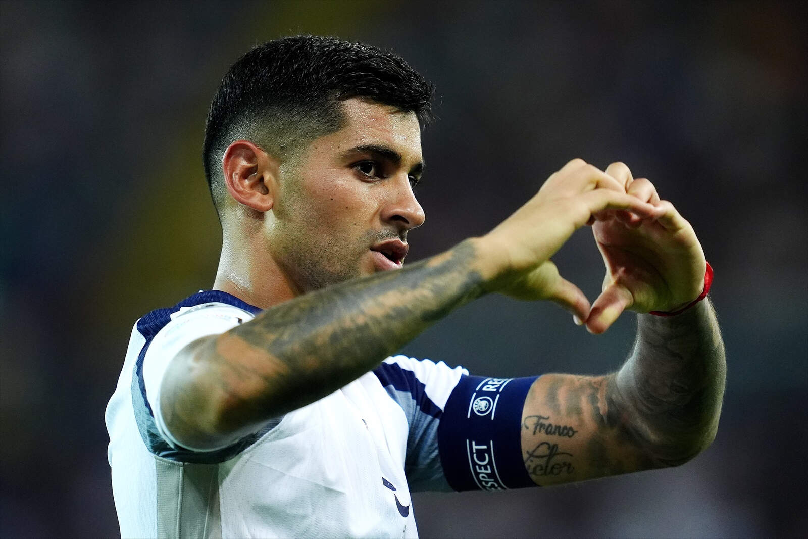Romero renovó con el Tottenham