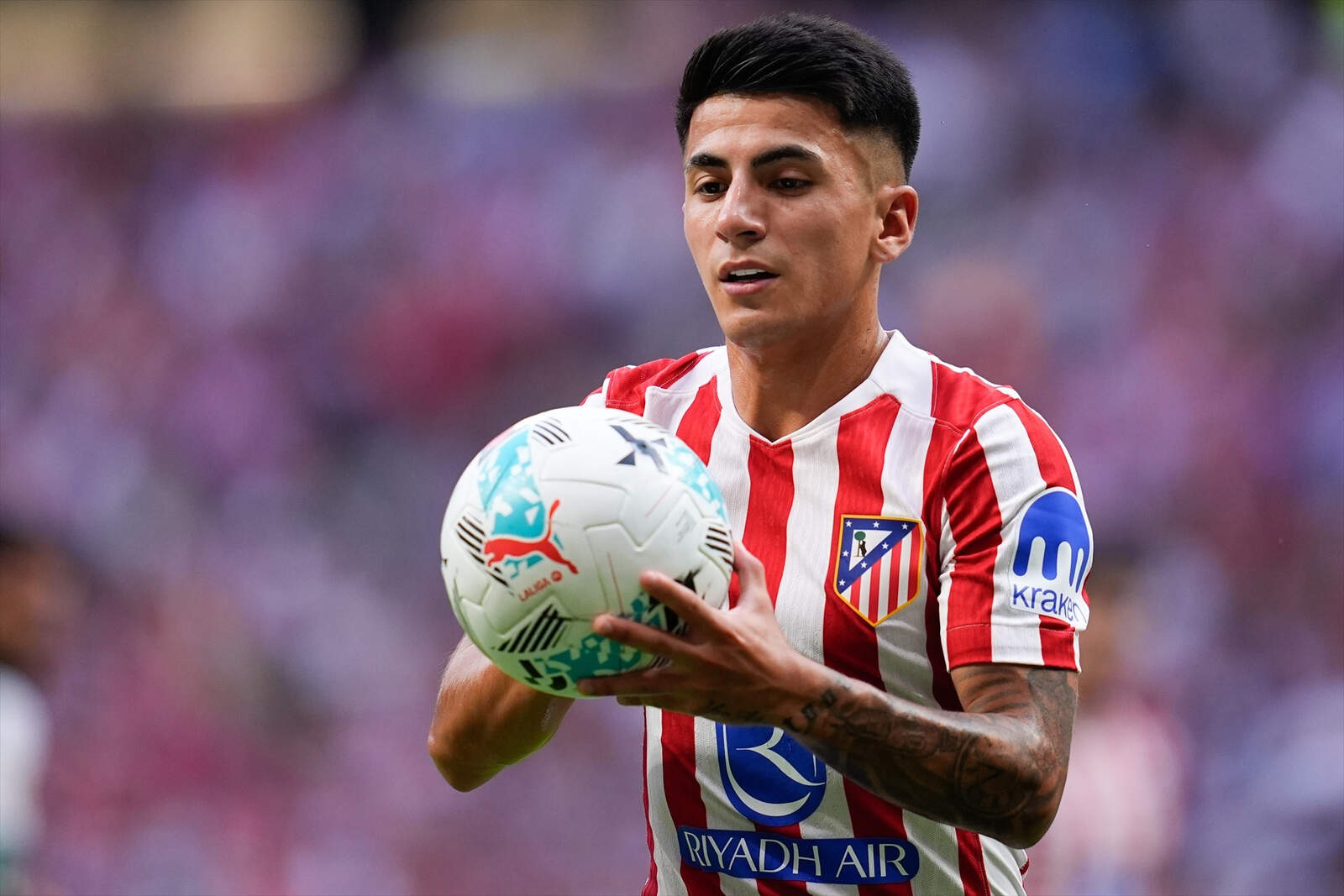 Thiago Almada no llega al derbi madrileño