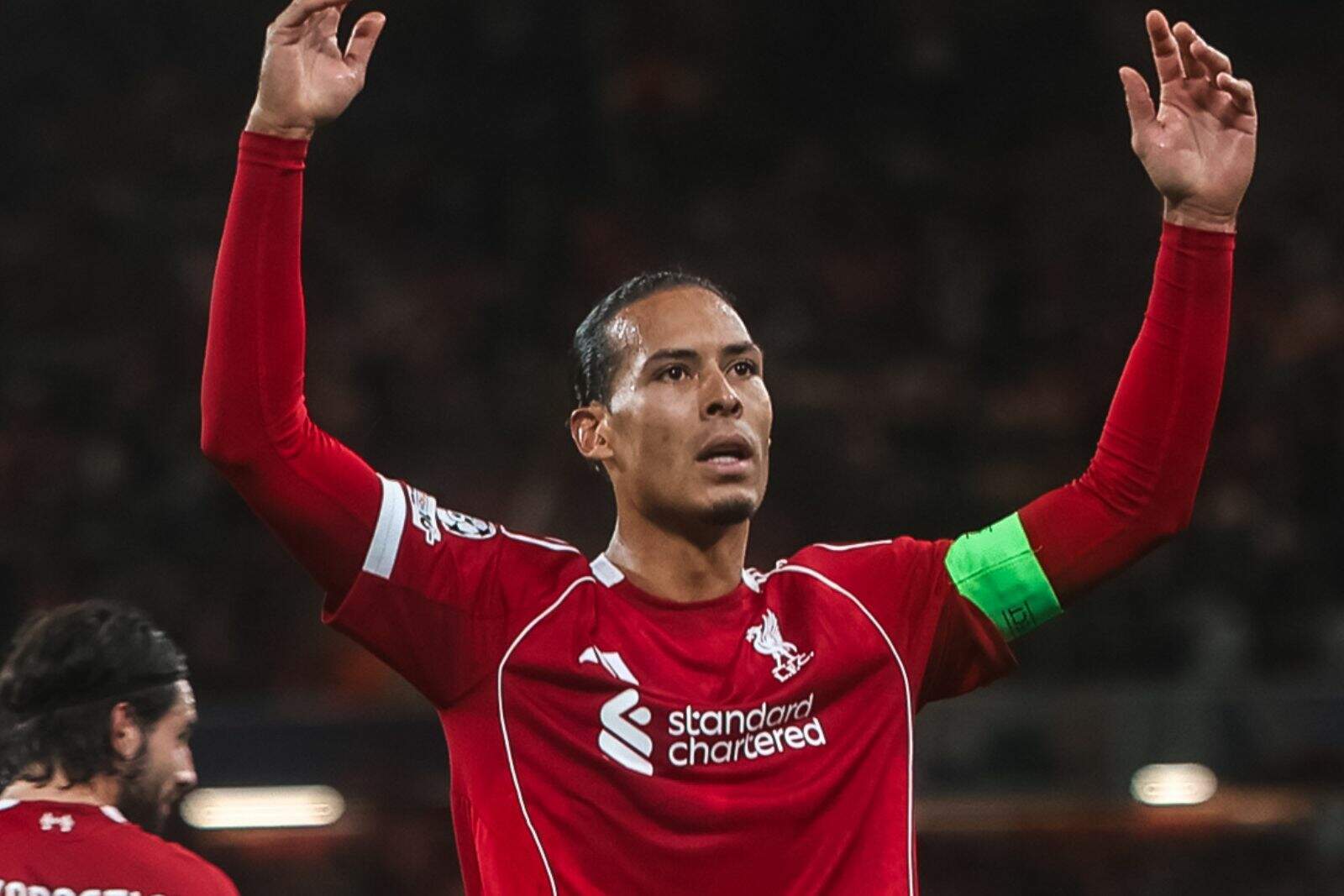 Van Dijk celebrando su gol